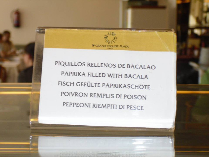 Piquillos rellenos de bacalao / Poivron remplis di poison